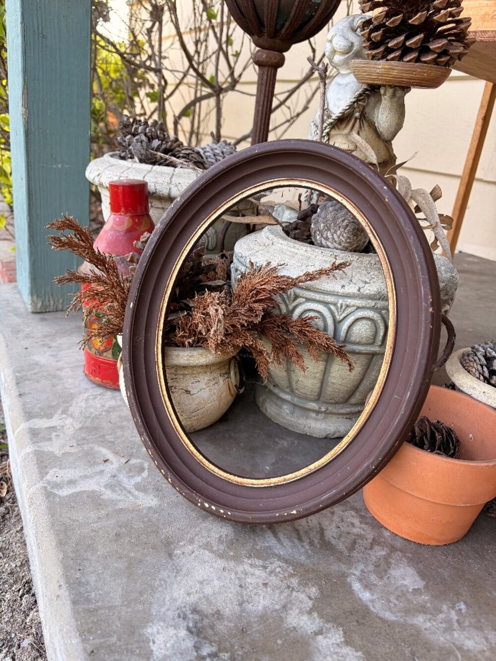 Antique Oval Wood Frame Gilt Gold Frame Only